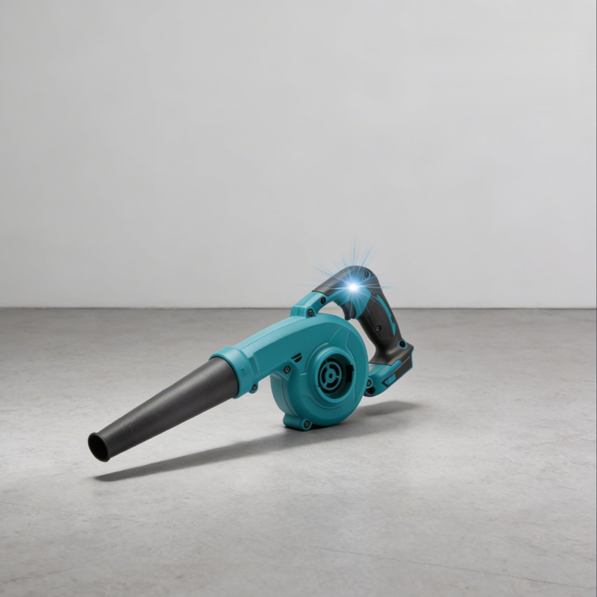 Cordless blower, side view – Makita-compatible