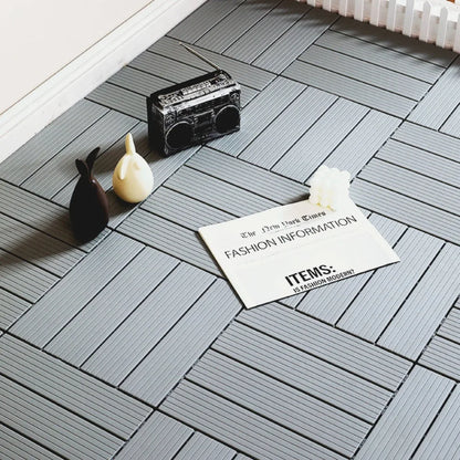 Anti-Corrosion Plastic Balcony Flooring 11.81x11.81in Waterproof DIY Interlocking Deck Tiles